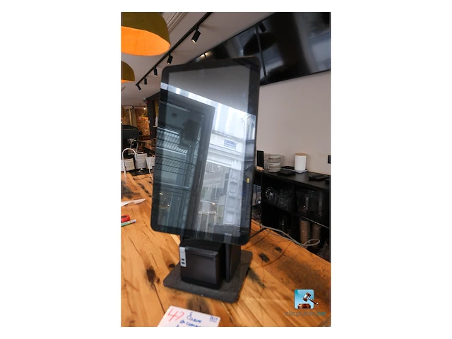 Touchscreen-bedieningspaneel met bonprinter - afbeelding 1 van  5