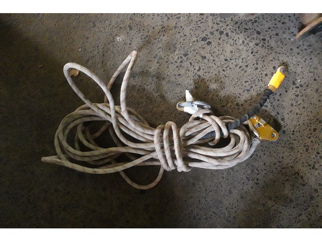 Touw met haken - afbeelding 1 van  2