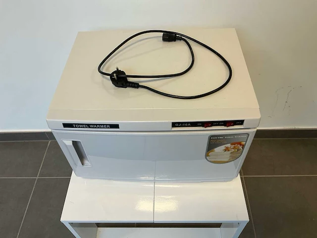 Towel warmer - afbeelding 2 van  5