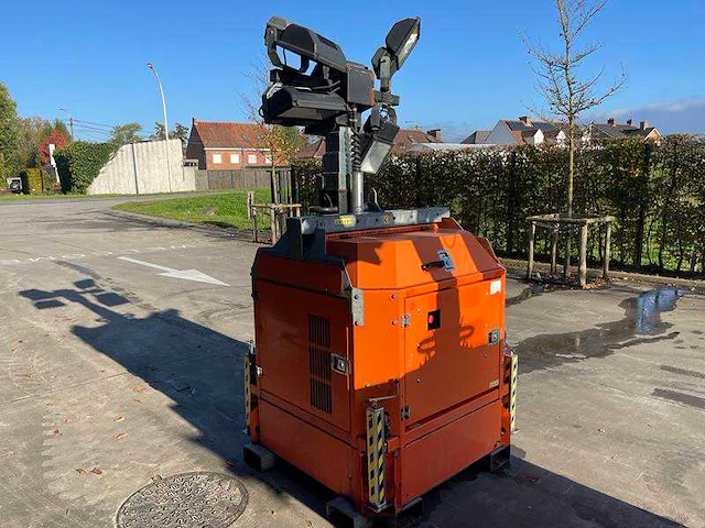 Tower light - hydro power cube - lichtmast - afbeelding 11 van  26