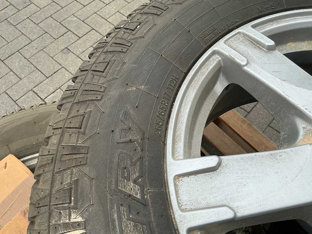 Toyo open country autoband op velg (4x) - afbeelding 3 van  3