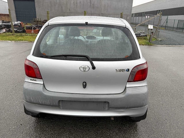 Toyota - 1999 - yaris - personenauto - afbeelding 3 van  21