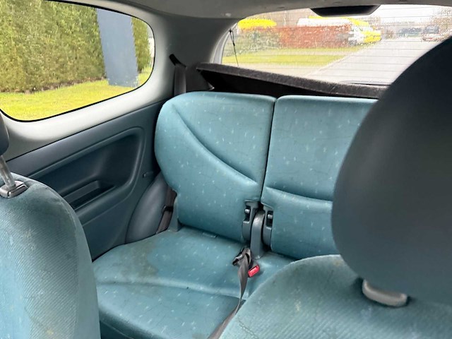 Toyota - 1999 - yaris - personenauto - afbeelding 9 van  21