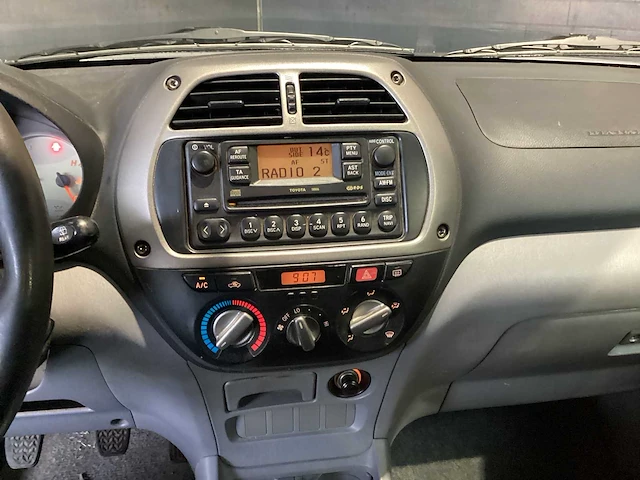 Toyota - 2002 - rav - 4 - personenauto - afbeelding 5 van  28