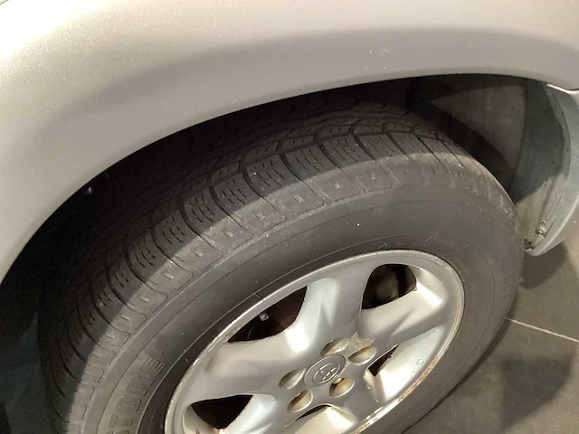 Toyota - 2002 - rav - 4 - personenauto - afbeelding 15 van  28
