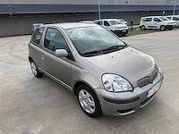 Toyota - 2004 - yaris - personenauto - afbeelding 6 van  7