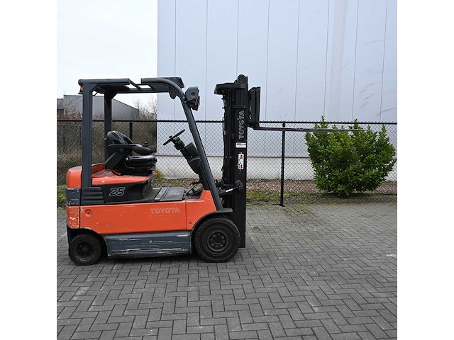 Toyota - 2006 - 7fbmf25 - vorkheftruck - afbeelding 5 van  9