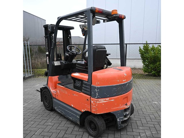 Toyota - 2006 - 7fbmf25 - vorkheftruck - afbeelding 7 van  9