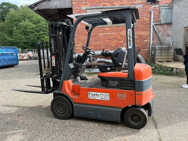 Toyota - 2006 - 7fbmf25 - vorkheftruck - afbeelding 12 van  15