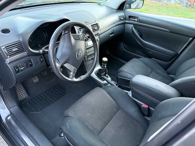 Toyota - 2006 - avensis - auto - personenauto - afbeelding 6 van  19