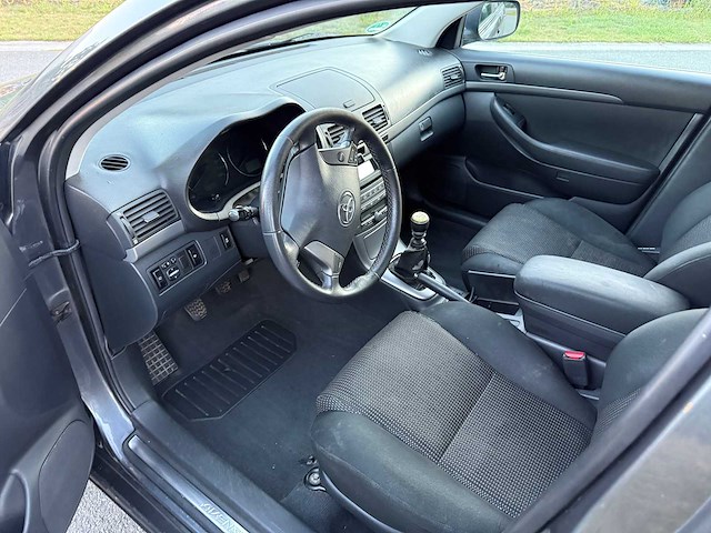 Toyota - 2006 - avensis - auto - personenauto - afbeelding 7 van  19