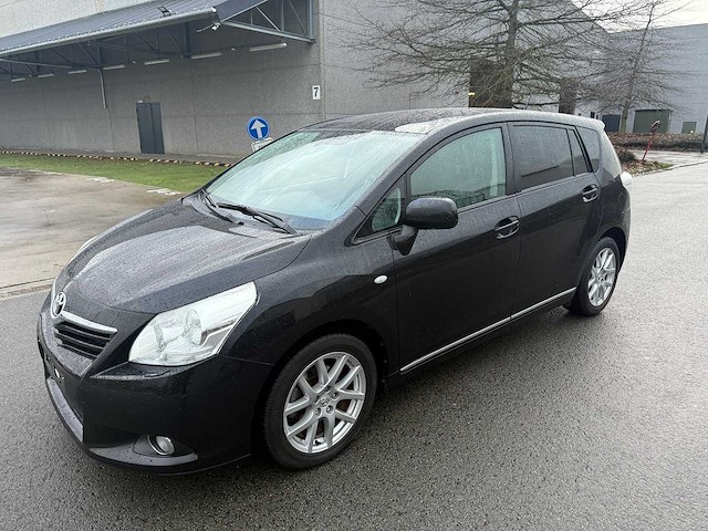 Toyota - 2009 - verso - personenauto - afbeelding 1 van  36