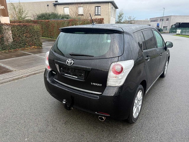 Toyota - 2009 - verso - personenauto - afbeelding 35 van  36
