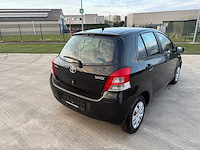 Toyota - 2011 - yaris - personenauto - afbeelding 3 van  23