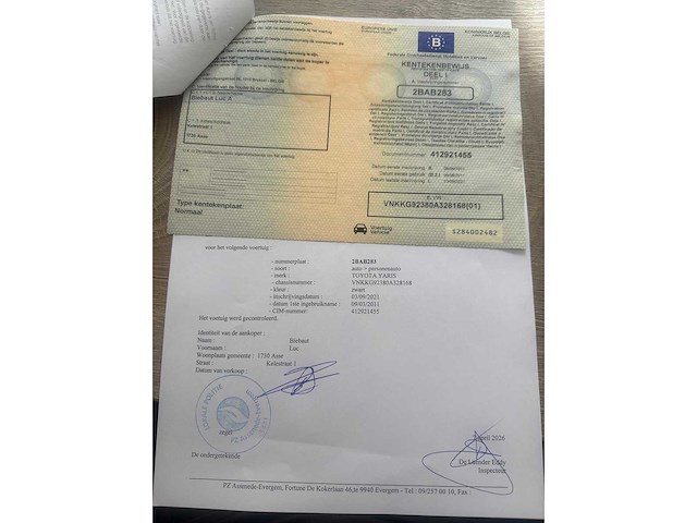 Toyota - 2011 - yaris - personenauto - afbeelding 3 van  17