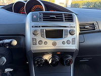 Toyota - 2012 - verso - benzine - personenauto - afbeelding 18 van  29