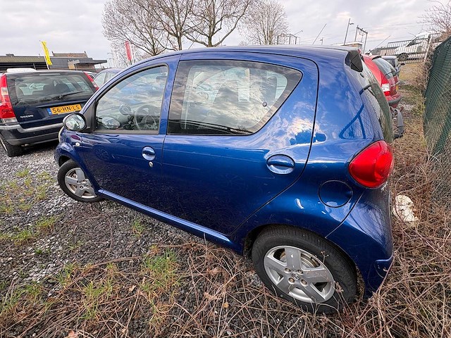 Toyota - aygo - 1.0-12v - car - 2007 - afbeelding 8 van  13