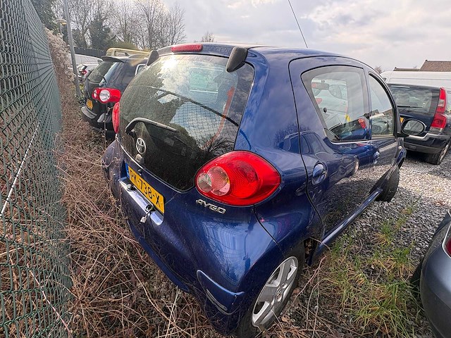 Toyota - aygo - 1.0-12v - car - 2007 - afbeelding 10 van  13