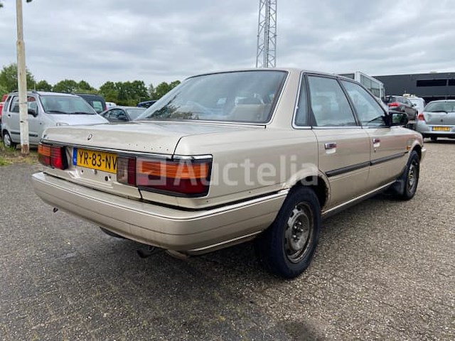 Toyota - camry (1987) - afbeelding 26 van  31