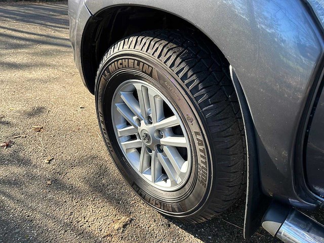 Toyota - hilux - d4-d amazonia - afbeelding 5 van  38