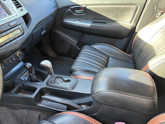 Toyota - hilux - d4-d amazonia - afbeelding 17 van  28