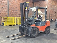 Toyota 02-7fdf30 diesel heftruck 2000