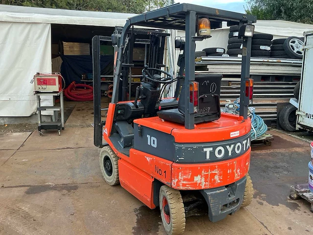 Toyota 5fbl1 met acculader - afbeelding 22 van  25