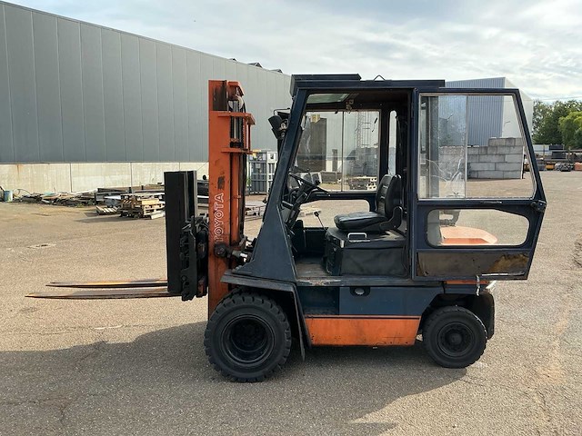 Toyota 5fdf 25 vorkheftruck - afbeelding 7 van  14