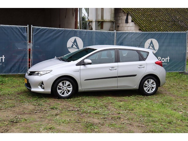 Toyota auris elektrisch+benzine 99pk 2013 (marge) - afbeelding 1 van  1