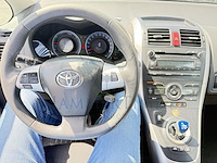 Toyota auris hev 1 8i hsd premium cvt 99 at, 2011 - afbeelding 3 van  33