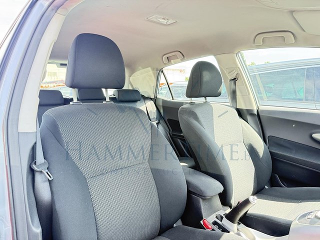 Toyota auris hev 1 8i hsd premium cvt 99 at, 2011 - afbeelding 18 van  33