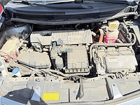 Toyota auris hev 1 8i hsd premium cvt 99 at, 2011 - afbeelding 19 van  33