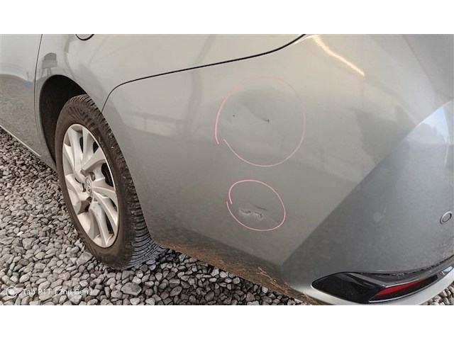 Toyota auris sw hev 1.8i hsd active e-cvt (eu6.2), 2018 - afbeelding 18 van  28