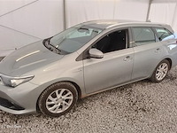Toyota auris sw hev 1.8i hsd active e-cvt (eu6.2), 2018 - afbeelding 12 van  28