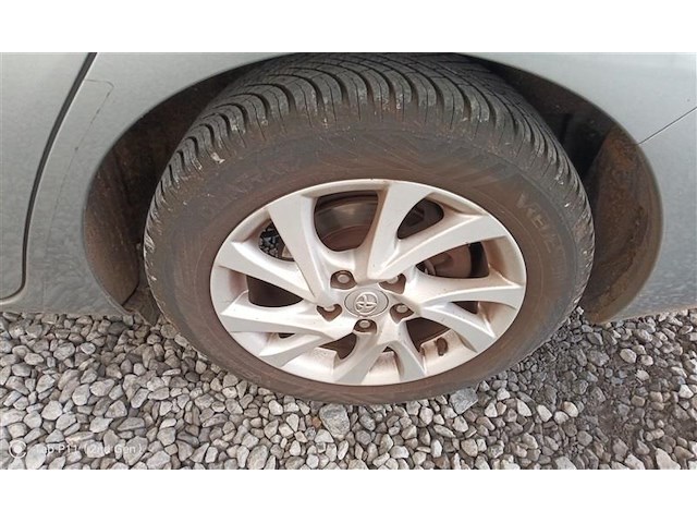 Toyota auris sw hev 1.8i hsd active e-cvt (eu6.2), 2018 - afbeelding 27 van  28