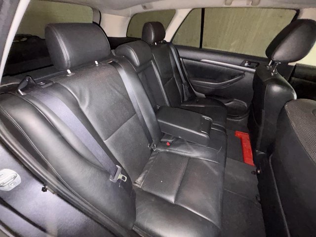 Toyota avensis - afbeelding 8 van  26