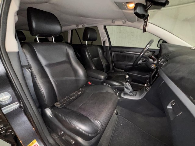 Toyota avensis - afbeelding 9 van  26