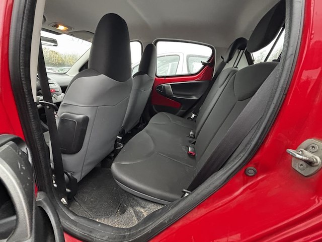 Toyota aygo 1.0i active, 2014 - afbeelding 10 van  25