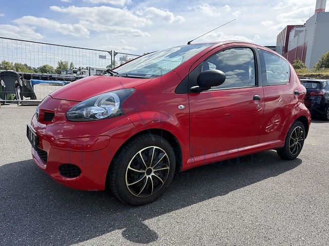 Toyota aygo 1.0i vvt-i car dance, 2010 - afbeelding 1 van  25