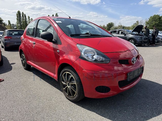 Toyota aygo 1.0i vvt-i car dance, 2010 - afbeelding 19 van  25