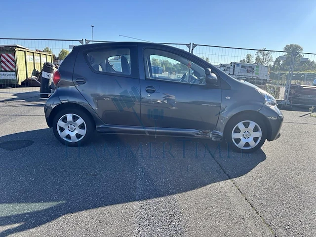 Toyota aygo 1.0i vvt-i plus mmt 68 at, 2006 - afbeelding 30 van  35