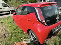 Toyota aygo, enkel voor vergunninghouders en erkende centra voor verschrotting - afbeelding 10 van  12