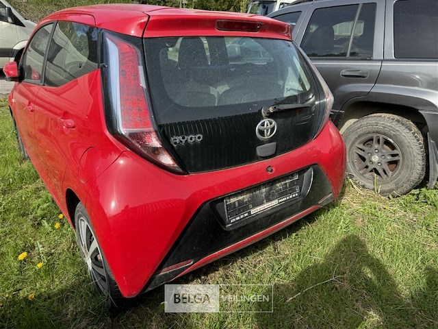Toyota aygo, enkel voor vergunninghouders en erkende centra voor verschrotting - afbeelding 11 van  12