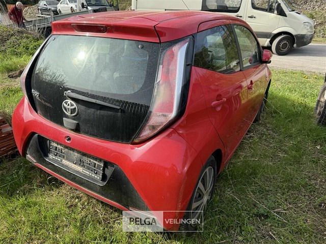 Toyota aygo, enkel voor vergunninghouders en erkende centra voor verschrotting - afbeelding 12 van  12