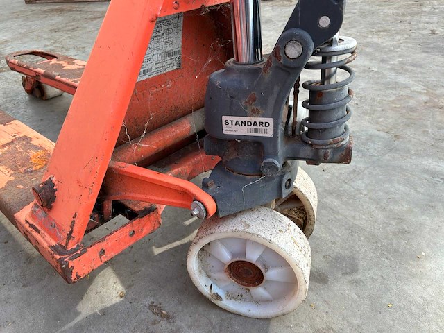 Toyota bt lifter hand hydraulische palletwagen - afbeelding 4 van  5