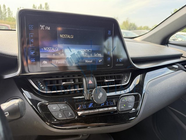 Toyota c-hr hybrid (hev) 1.8i vvt-i c-enter e-cvt 98 at, 2017 - afbeelding 14 van  29