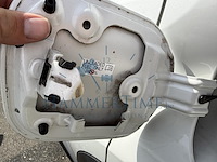 Toyota c-hr hybrid (hev) 1.8i vvt-i c-enter e-cvt 98 at, 2017 - afbeelding 23 van  29