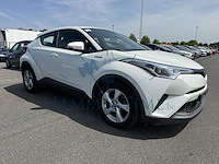 Toyota c-hr hybrid (hev) 1.8i vvt-i c-enter e-cvt 98 at, 2017 - afbeelding 3 van  29