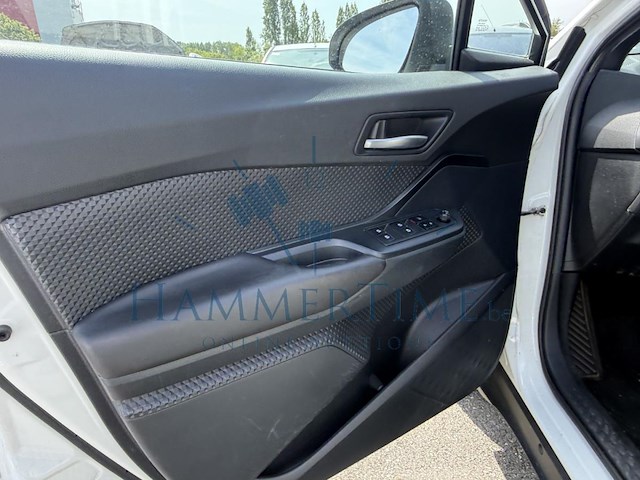 Toyota c-hr hybrid (hev) 1.8i vvt-i c-enter e-cvt 98 at, 2017 - afbeelding 7 van  29