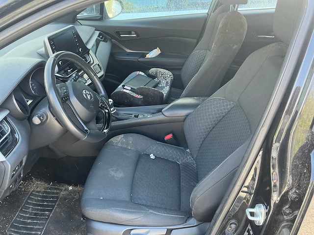 Toyota c-hr personenauto - afbeelding 13 van  18